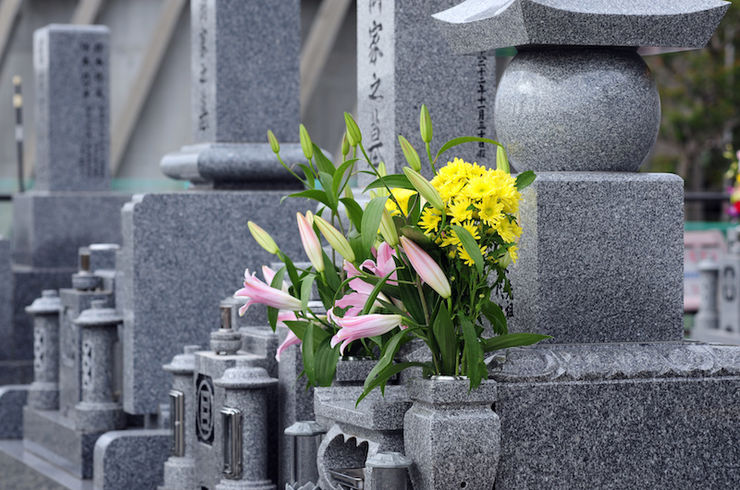 お墓